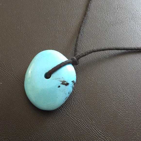 Aqua blue stone necklace - Picture 2 of 5